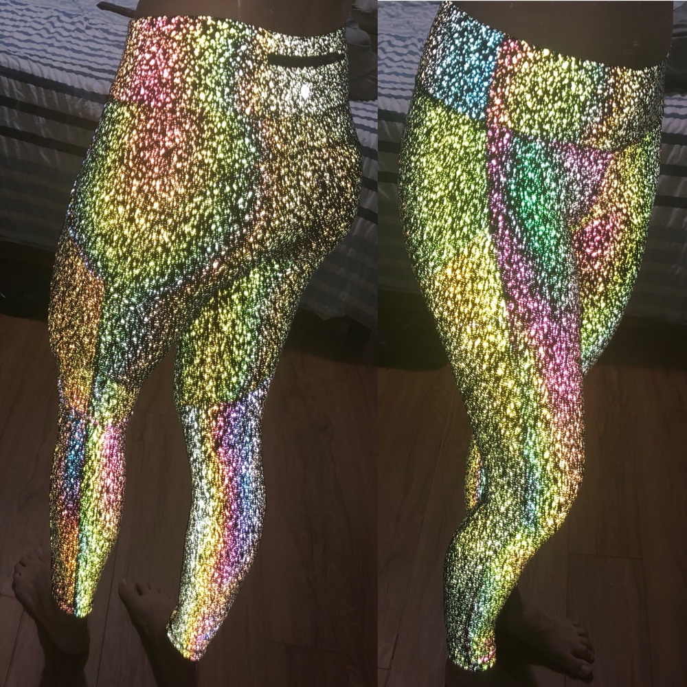 Lululemon Speed Tight 28" Rainbow Reflective sz 6
